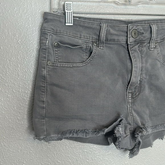 AMERICAN EAGLE Women's Gray Hi-RIse Shortie Shorts Size 8 - Picture 3 of 7